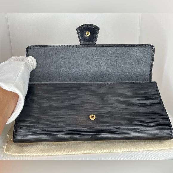 (MT42) Authenticated Pre-Loved Louis Vuitton Epi Leather Rolling Jewelry Case - Picture 8 of 16